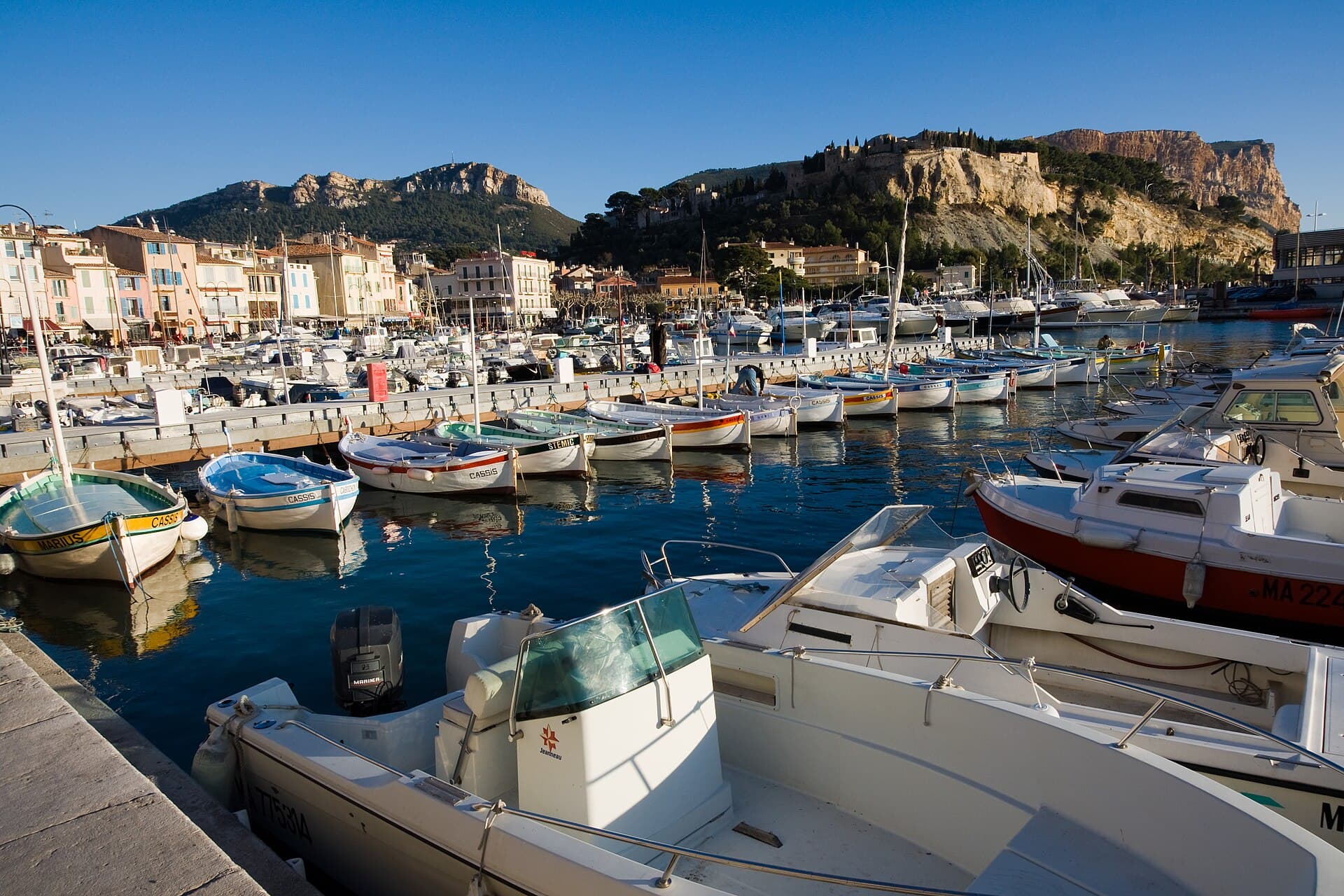 Cassis — Water Taxi Boat